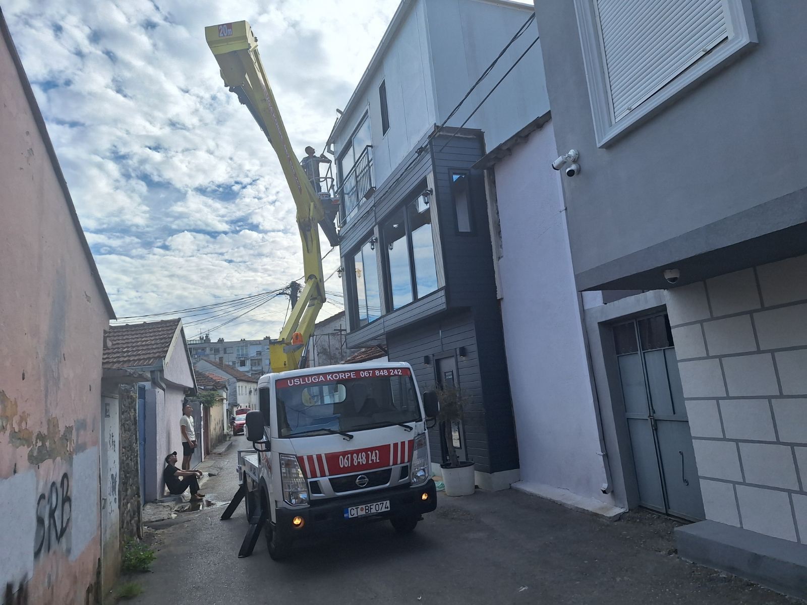 dizalica sa korpom